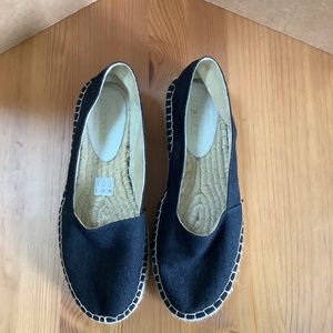 Casa Hernan Black Espadrille Slip-On Flats - Women size 38